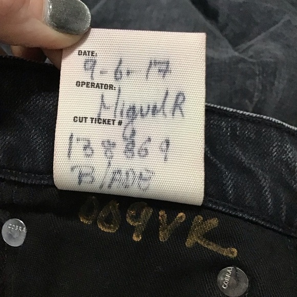 Agolde High Rise Distressed Black Jeans Size 32. - Picture 10 of 11